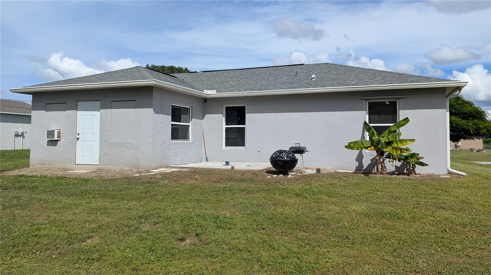 Image 34 of 41 For 2459 Cushing Drive