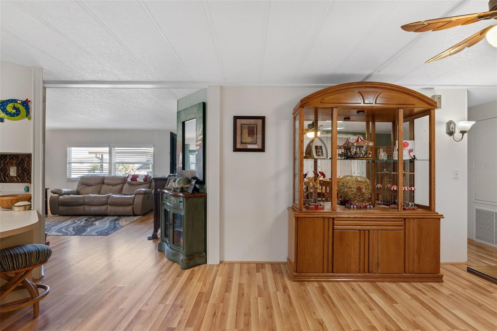 Image 11 of 82 For 175 Martinique Road