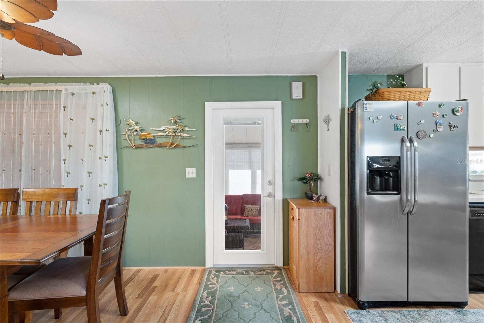 Image 24 of 82 For 175 Martinique Road