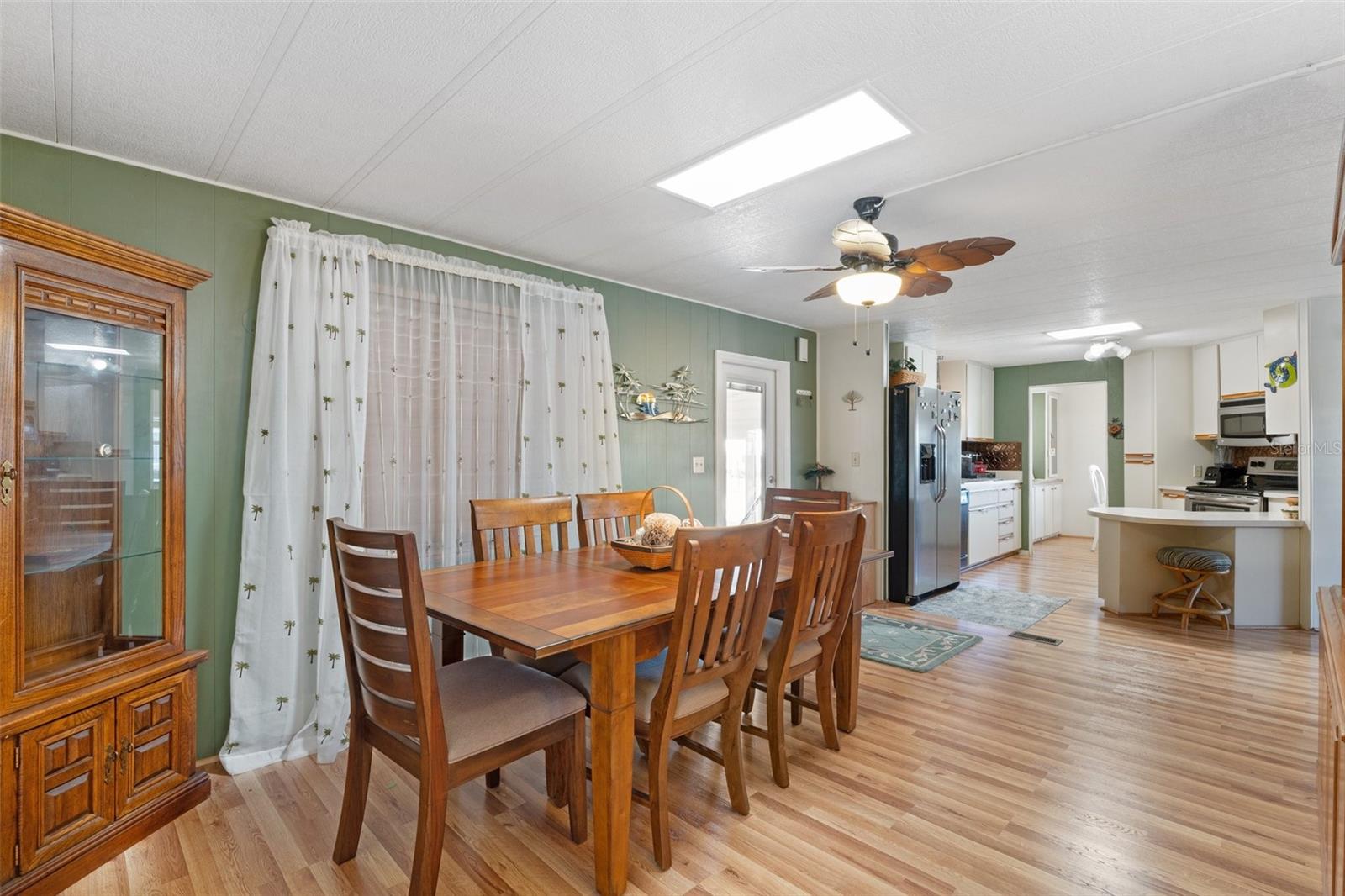 Image 27 of 82 For 175 Martinique Road