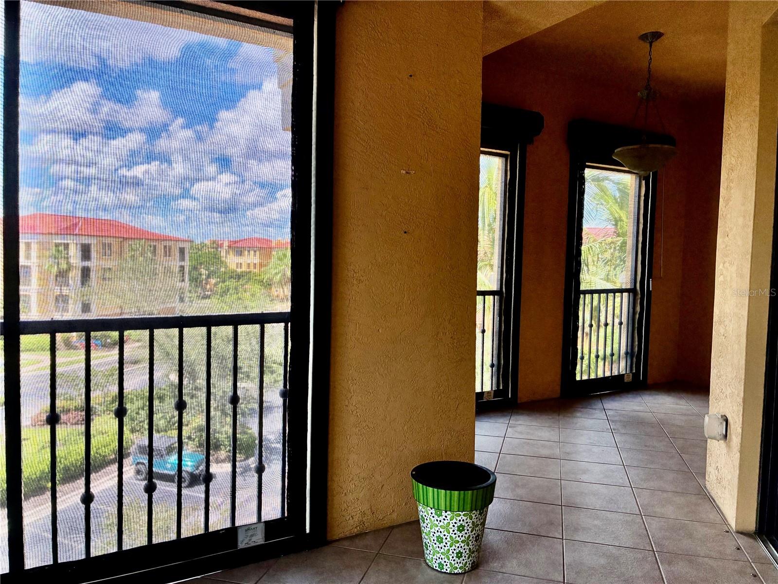 Image 18 of 62 For 98 Vivante Boulevard 98412