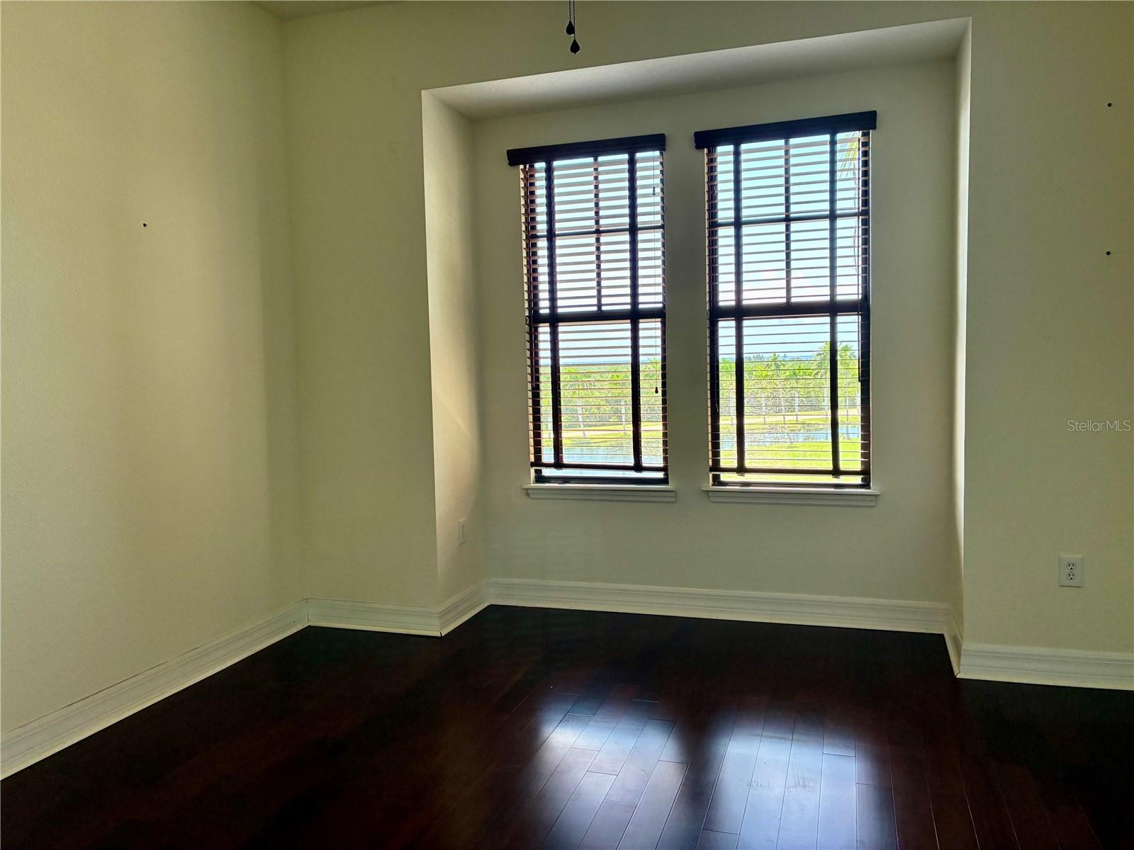 Image 29 of 62 For 98 Vivante Boulevard 98412