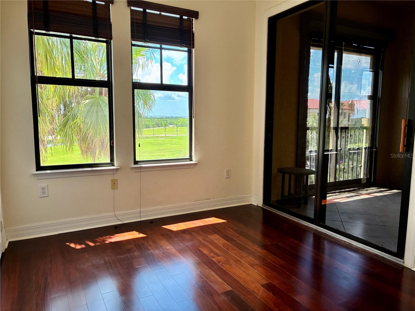 Image 33 of 62 For 98 Vivante Boulevard 98412