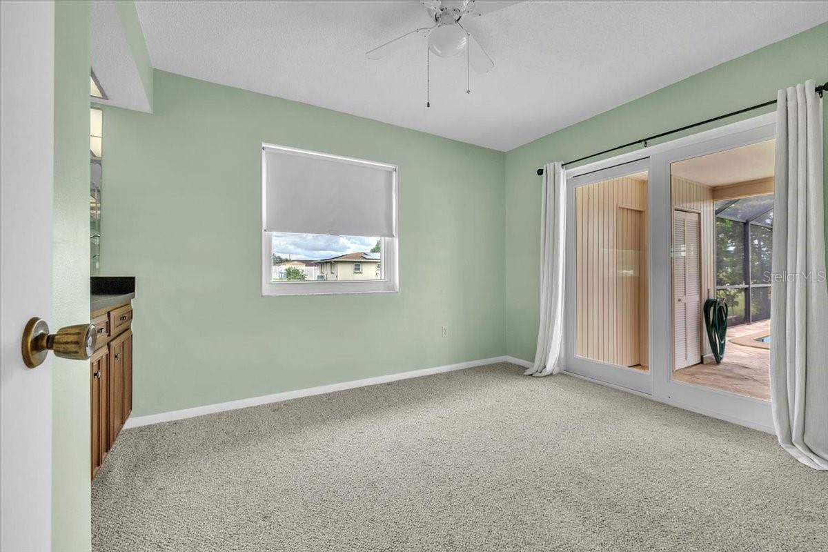 Image 21 of 40 For 907 Sidney Terrace Nw