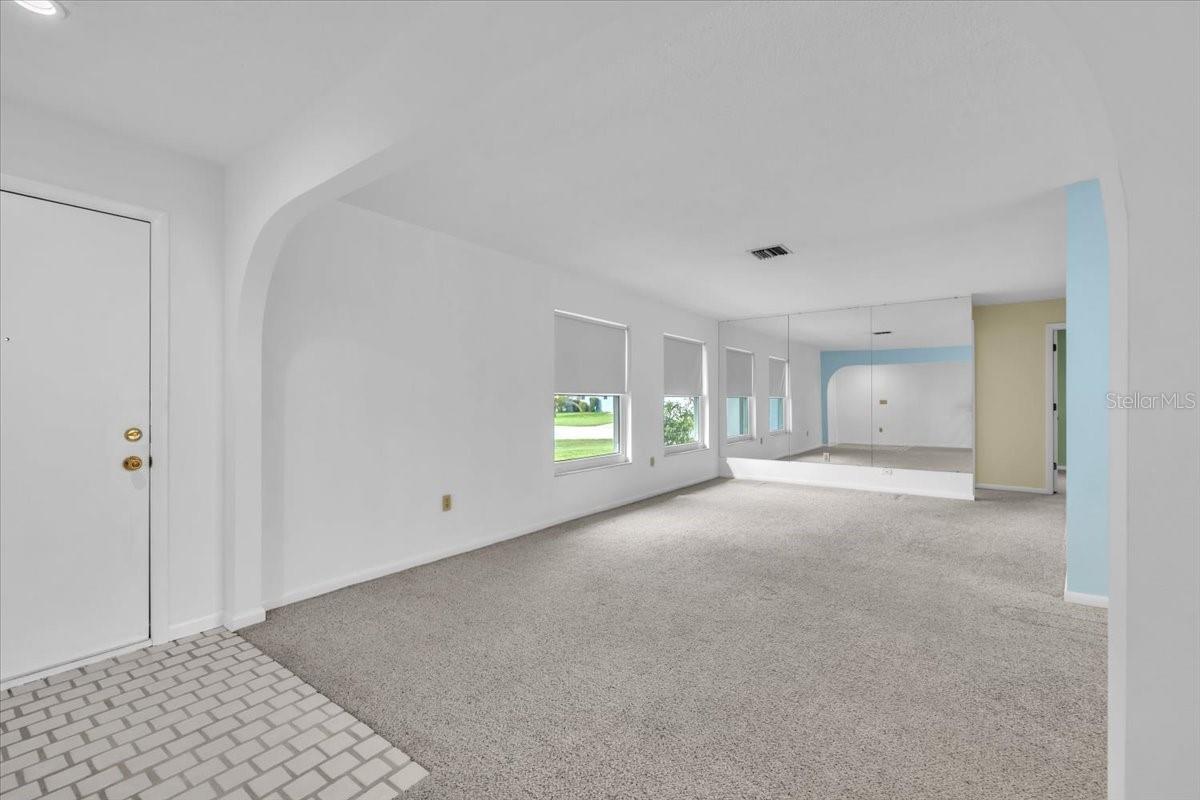 Image 5 of 40 For 907 Sidney Terrace Nw