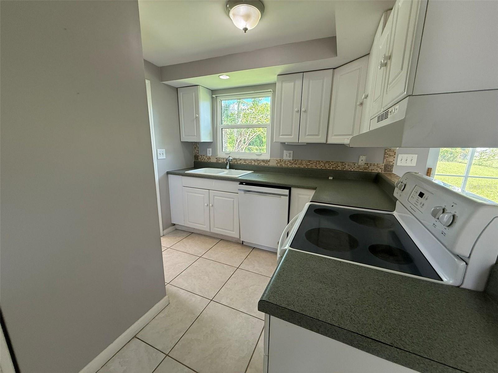 Image 7 of 14 For 1294 Preston Street