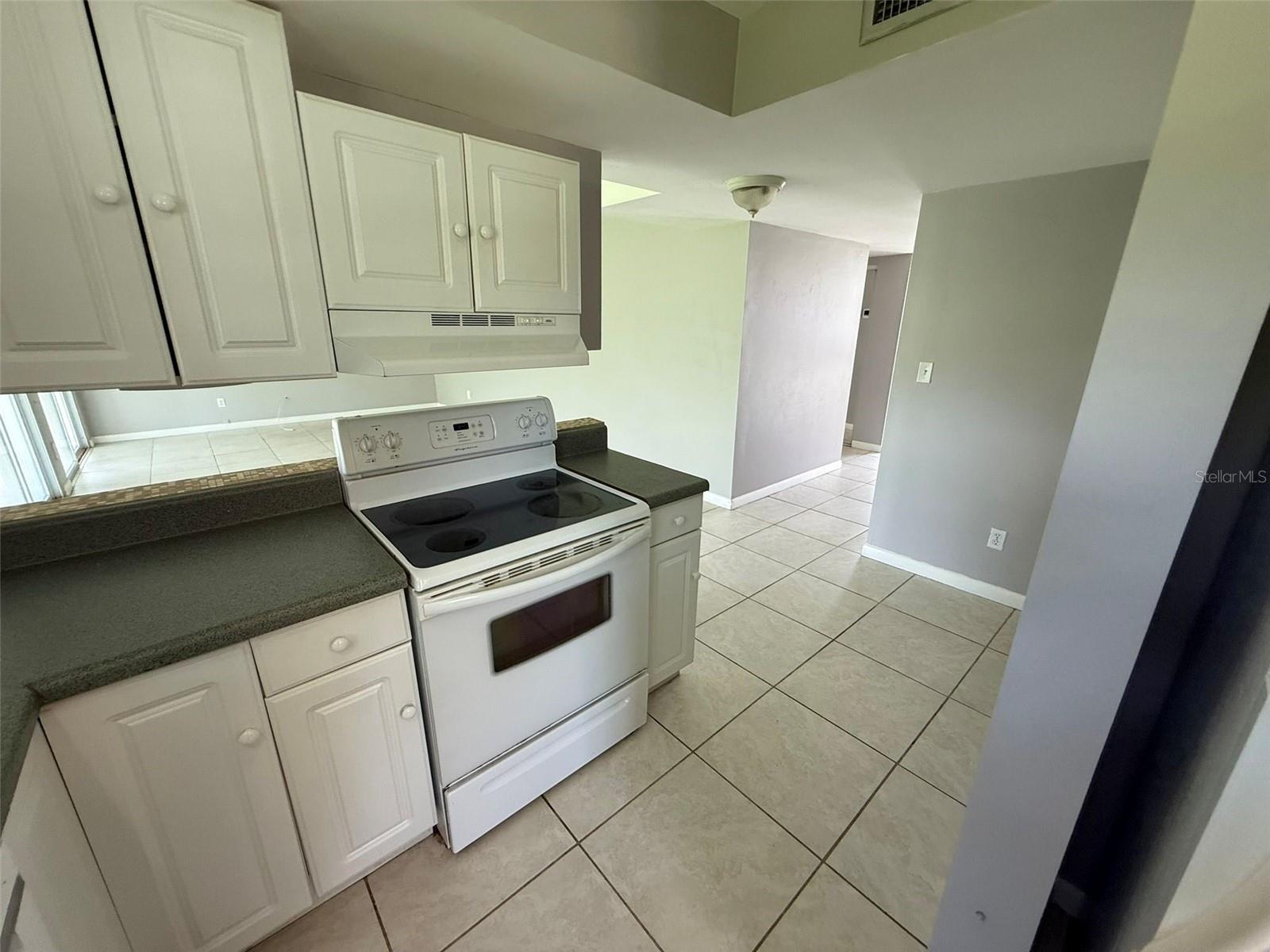 Image 8 of 14 For 1294 Preston Street