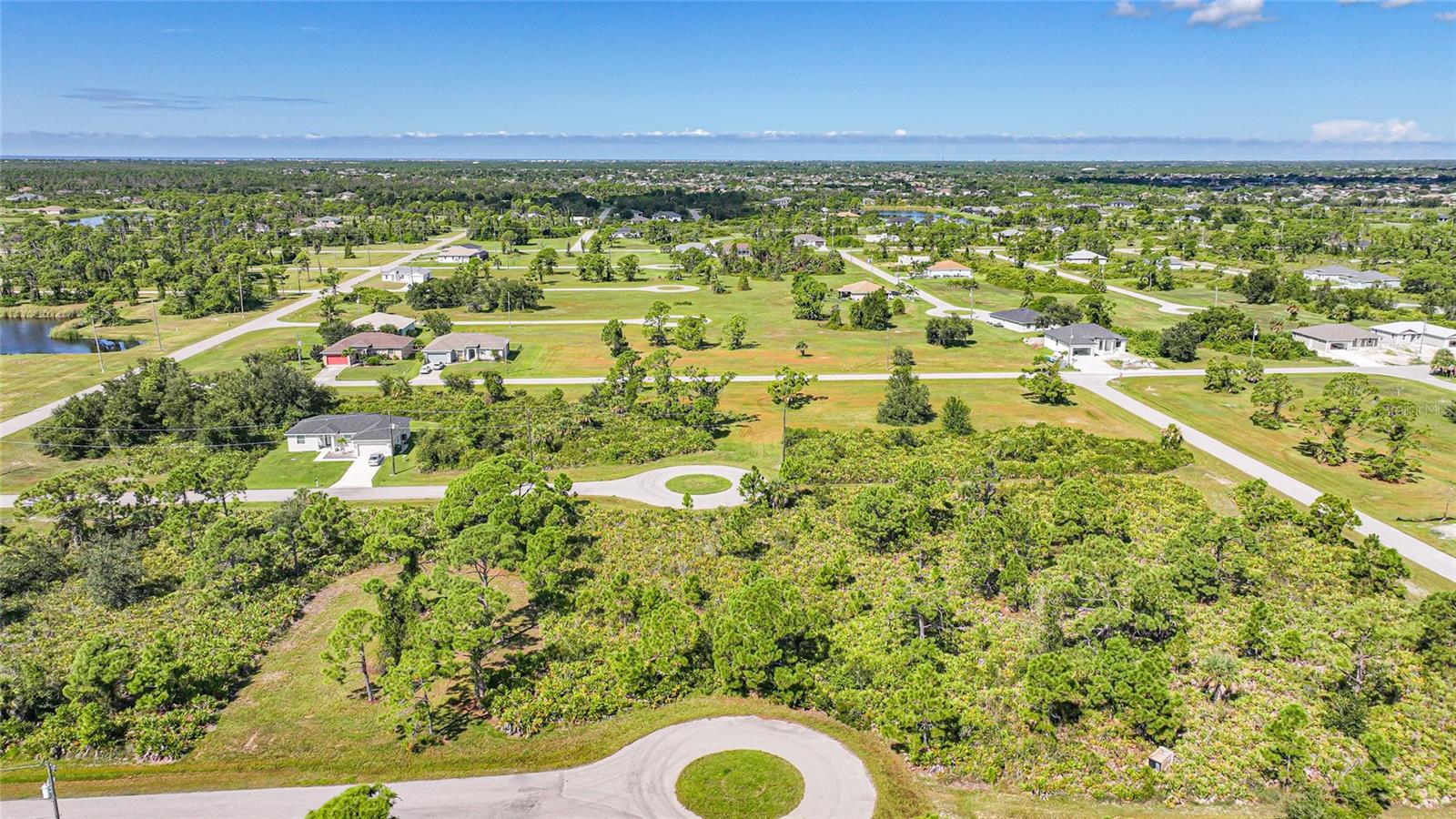 Image 17 of 27 For 12 Dog Court