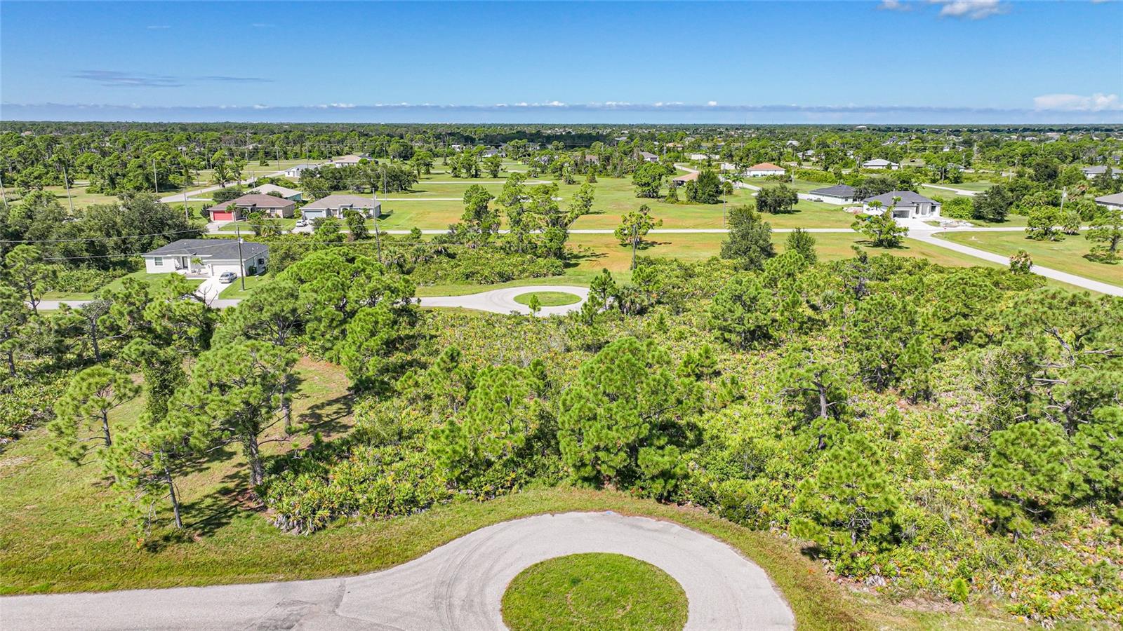 Image 19 of 27 For 12 Dog Court