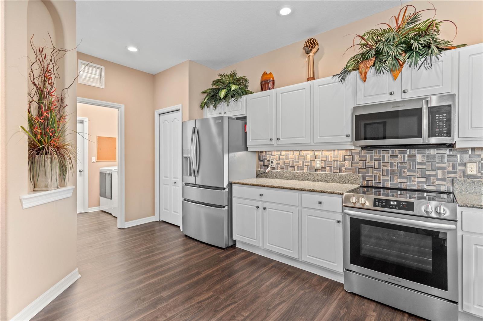 Image 25 of 57 For 5064 Whispering Oaks Drive