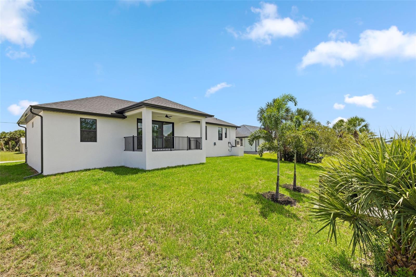 Image 41 of 49 For 18514 Ashcroft Circle