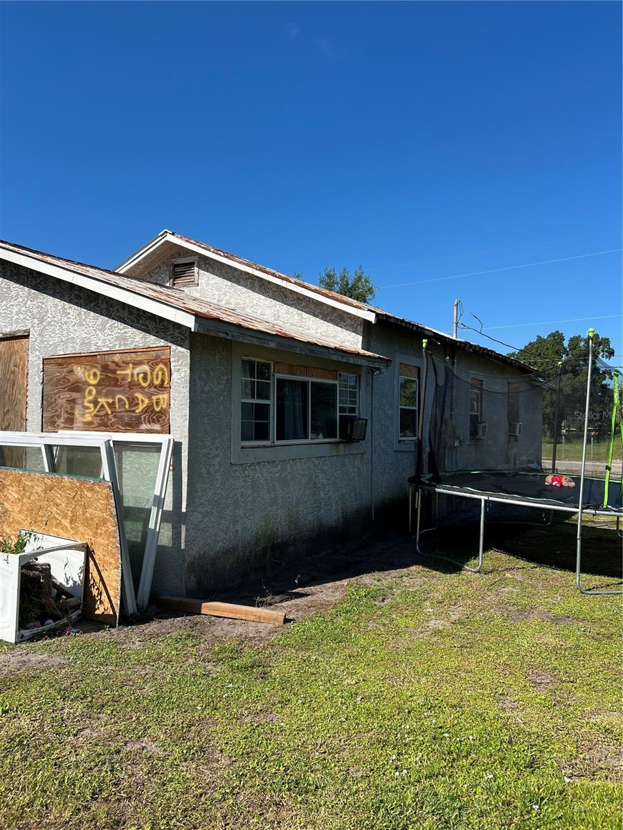Image 3 of 14 For 219 Alabama Avenue