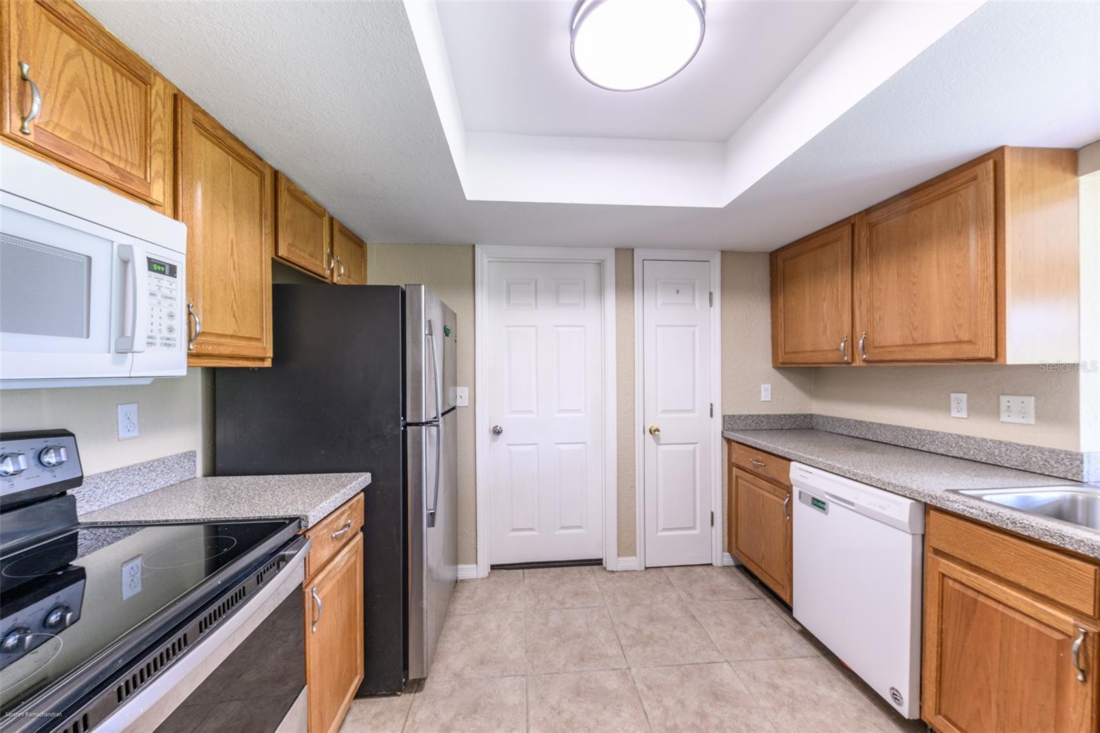 Image 17 of 54 For 2498 Abscott Street