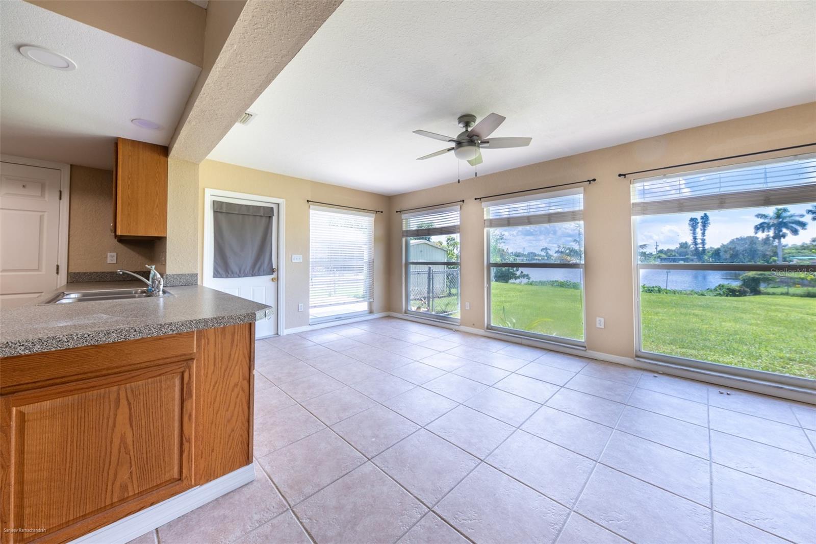 Image 24 of 54 For 2498 Abscott Street