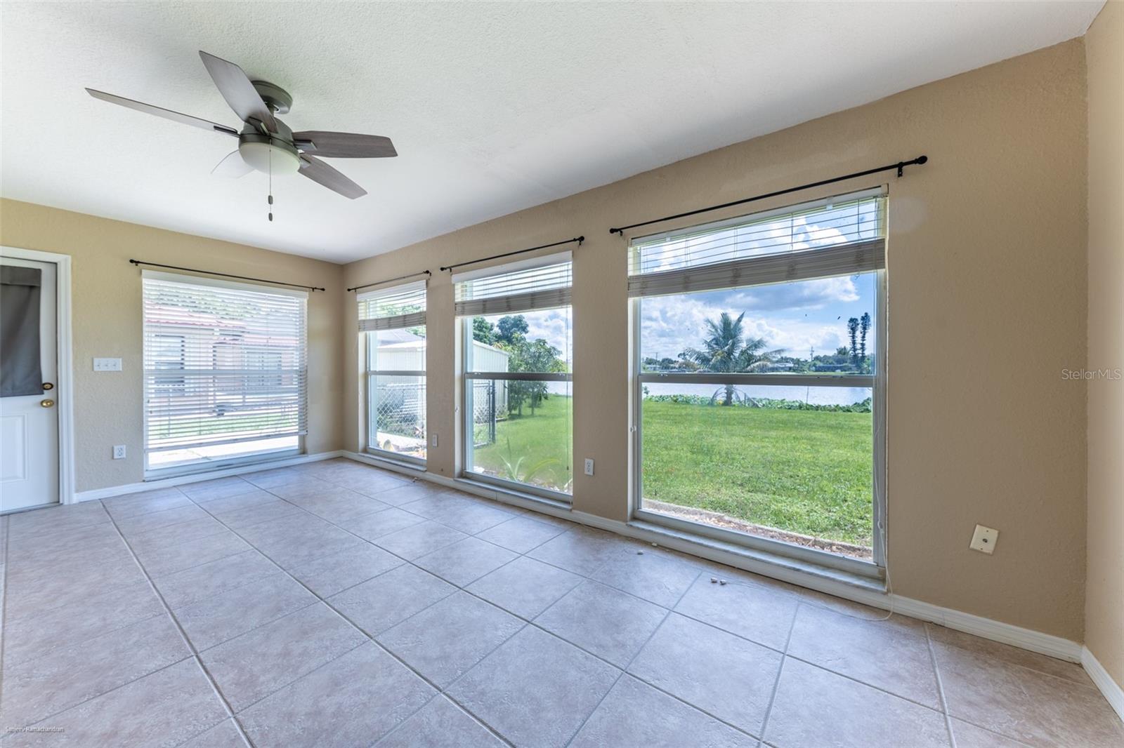 Image 25 of 54 For 2498 Abscott Street