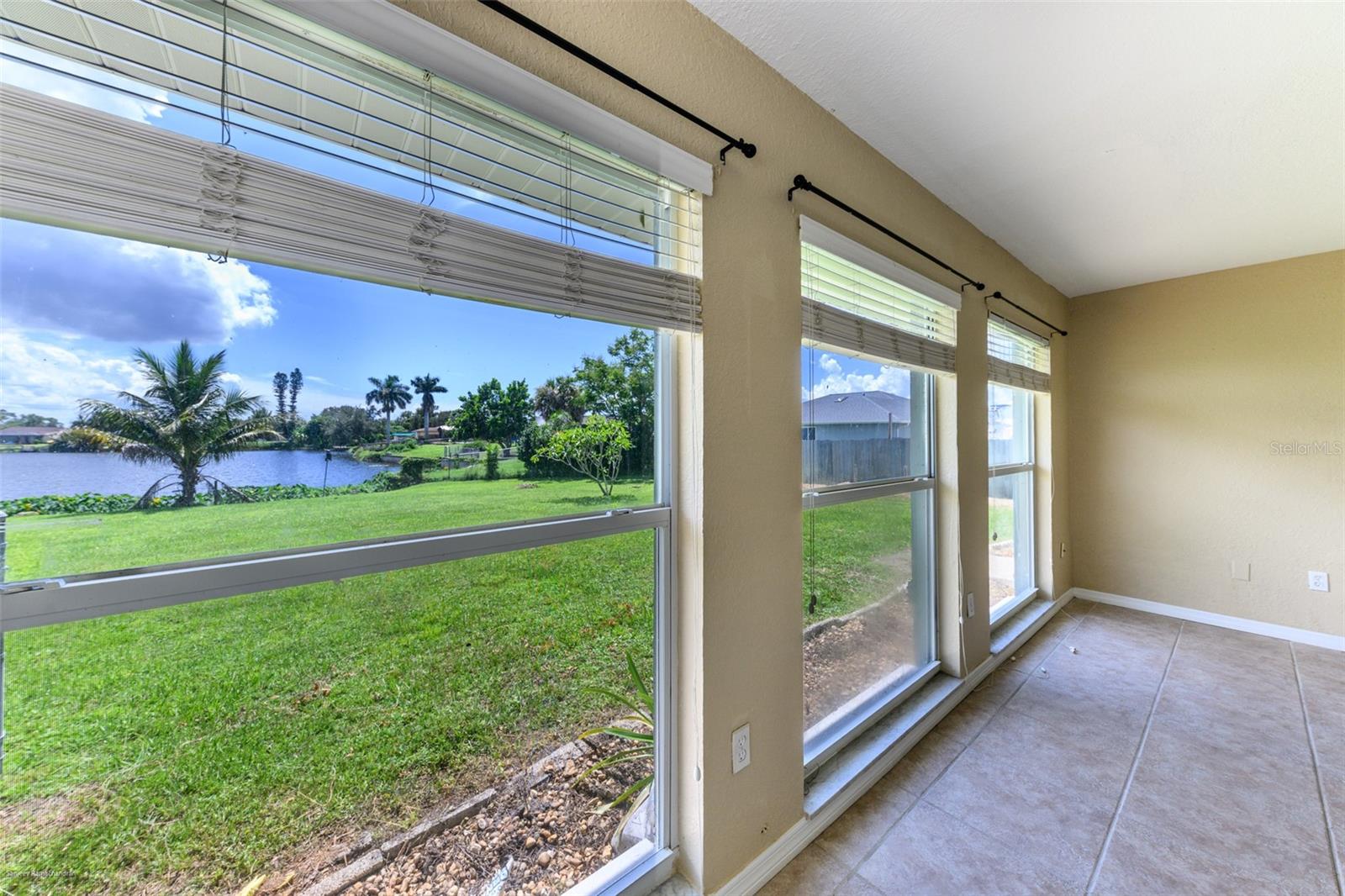 Image 31 of 54 For 2498 Abscott Street