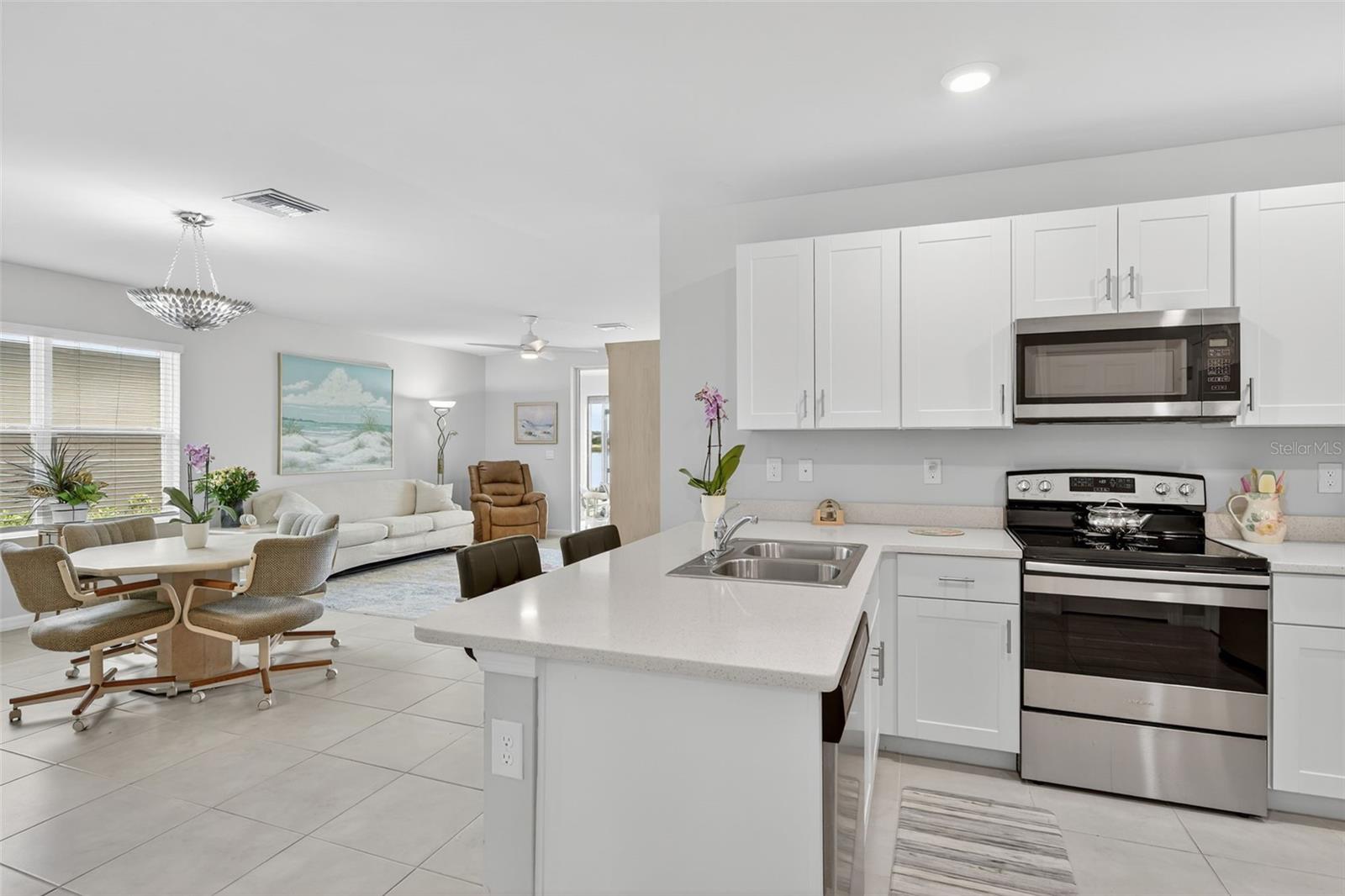 Image 10 of 72 For 25201 Lenox Circle