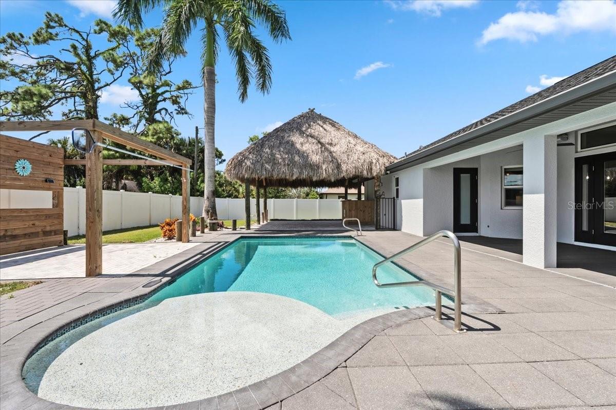 Image 2 of 86 For 2415 Price Boulevard