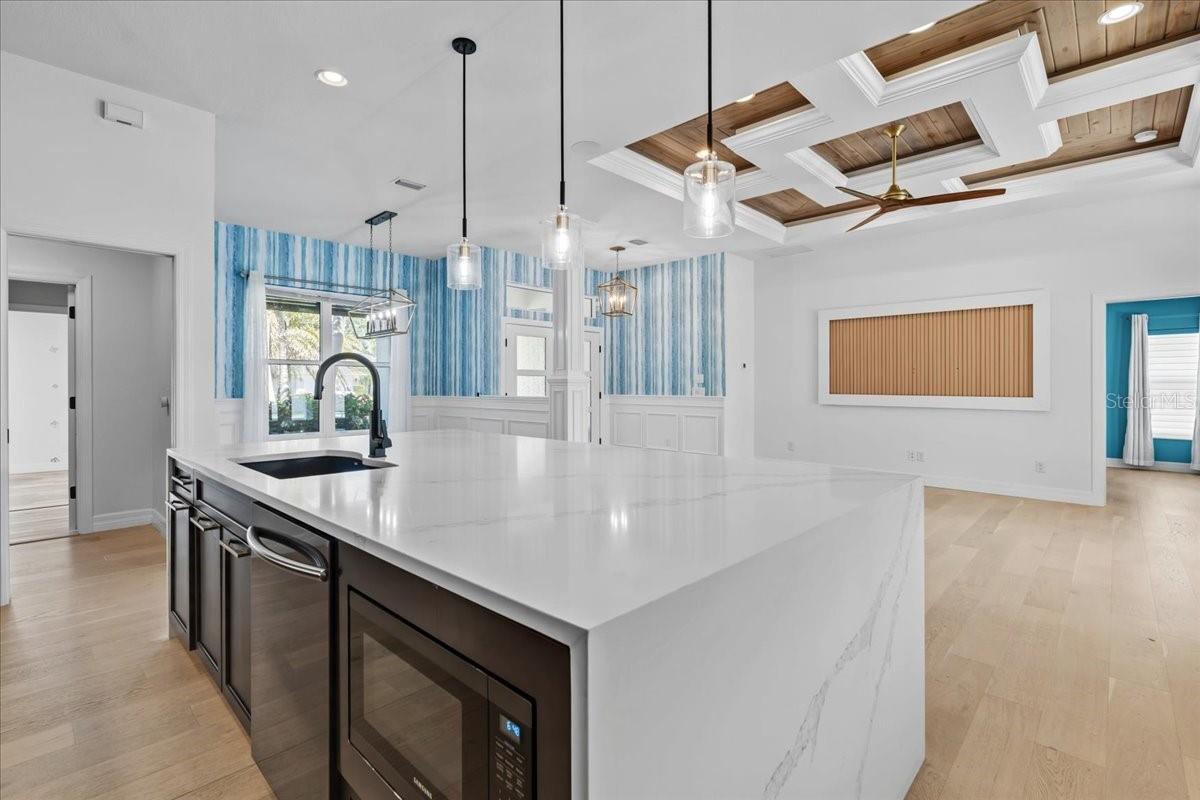 Image 22 of 86 For 2415 Price Boulevard