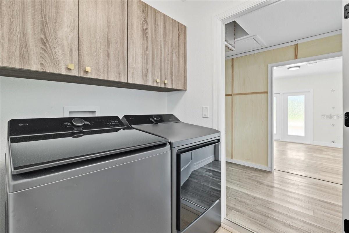 Image 47 of 86 For 2415 Price Boulevard
