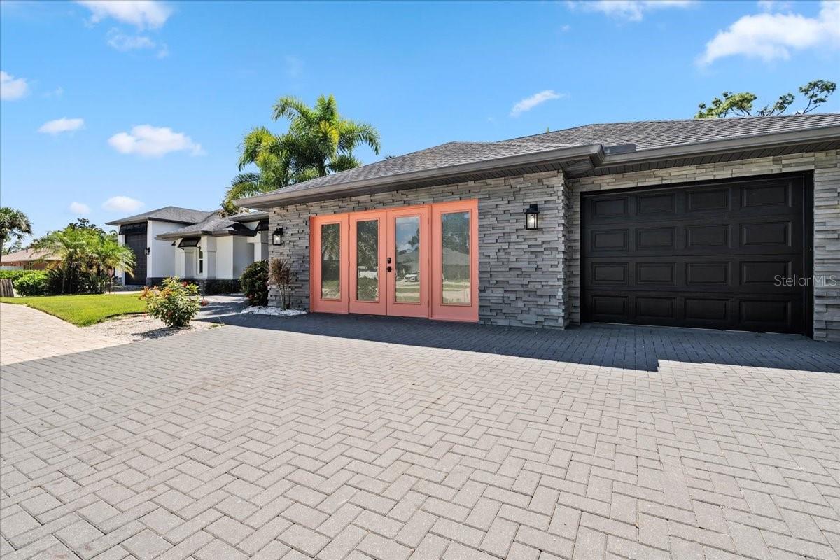 Image 5 of 86 For 2415 Price Boulevard