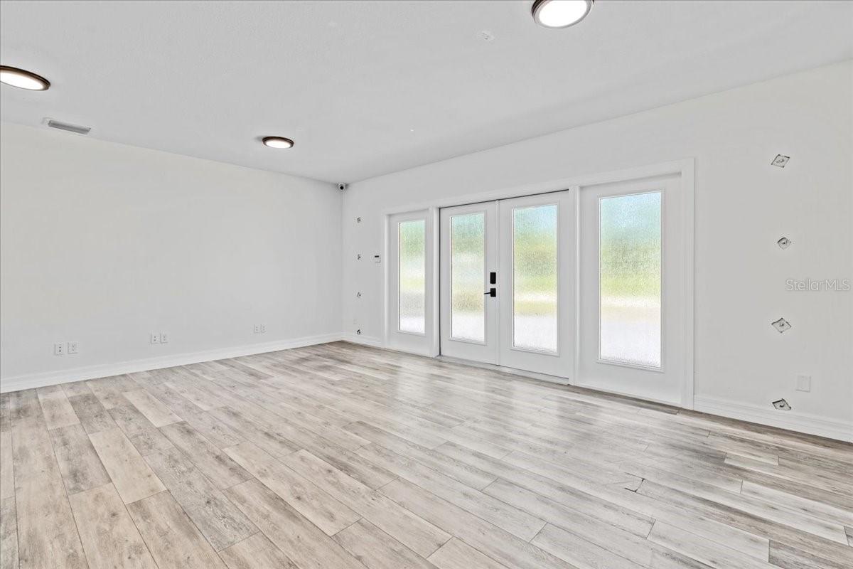 Image 51 of 86 For 2415 Price Boulevard