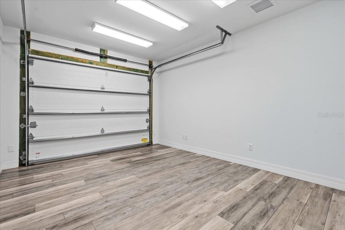 Image 54 of 86 For 2415 Price Boulevard