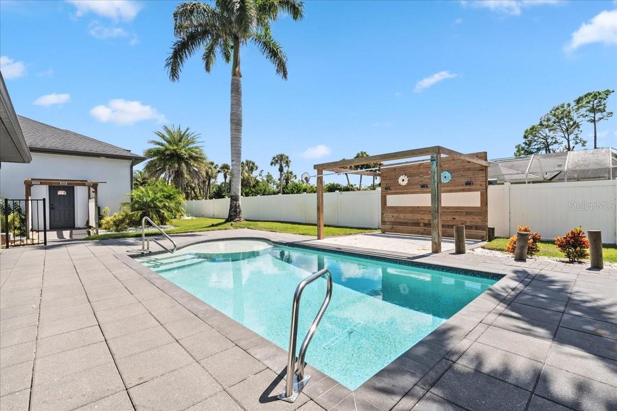 Image 62 of 86 For 2415 Price Boulevard