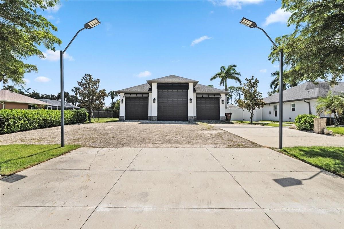 Image 70 of 86 For 2415 Price Boulevard
