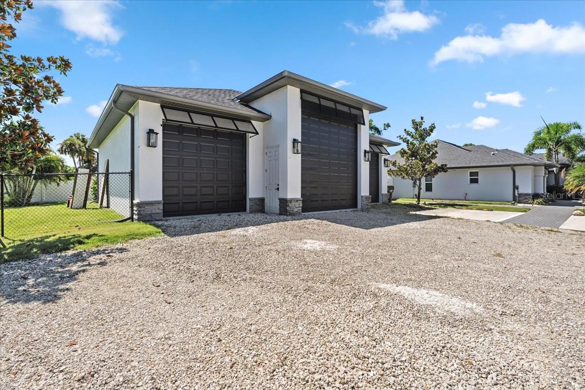 Image 71 of 86 For 2415 Price Boulevard