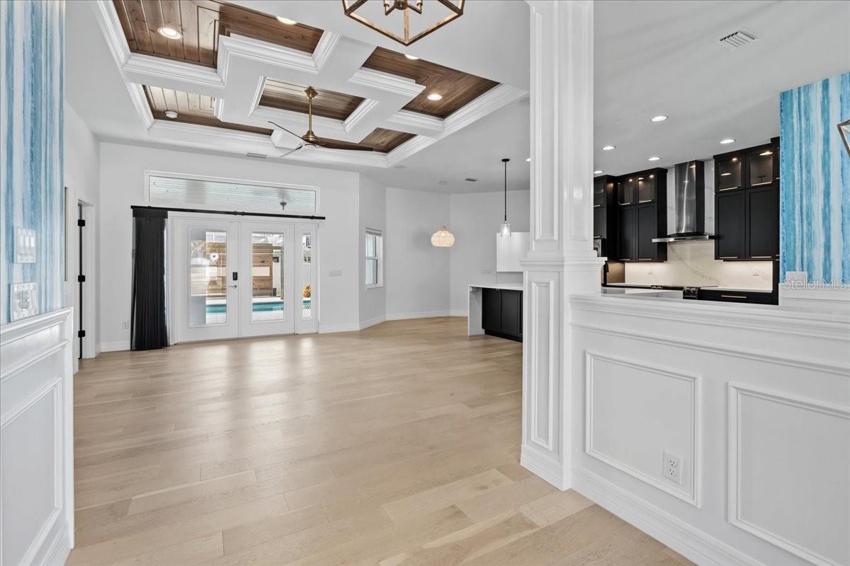 Image 8 of 86 For 2415 Price Boulevard