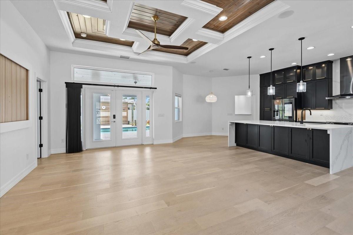 Image 9 of 86 For 2415 Price Boulevard