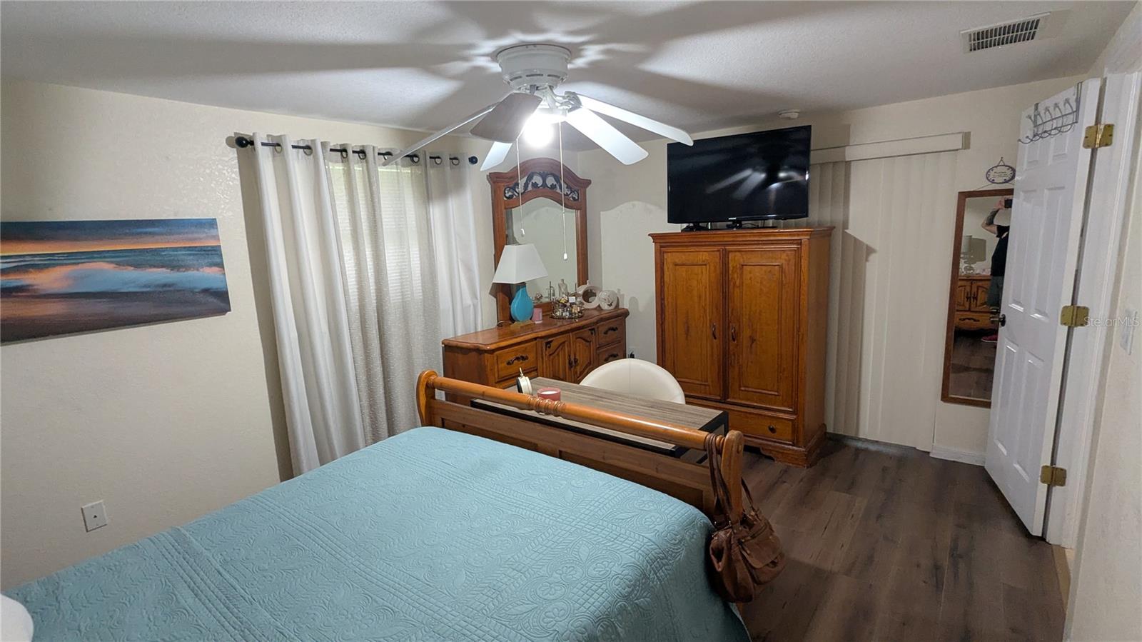 Image 17 of 37 For 3227 Elkcam Boulevard