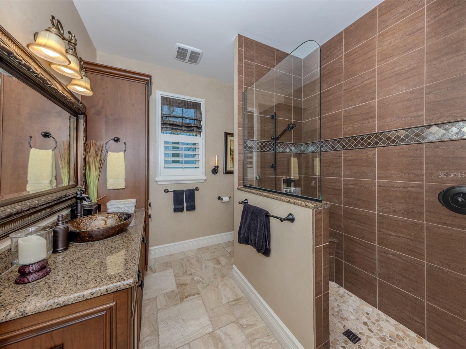 Image 30 of 47 For 95 Colony Point Drive