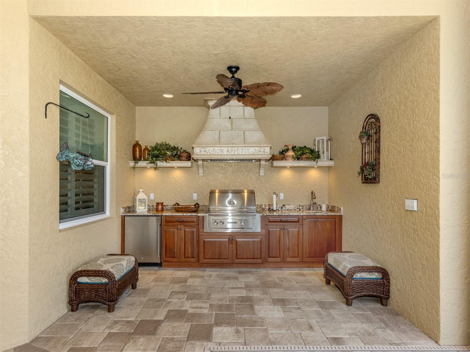 Image 35 of 47 For 95 Colony Point Drive