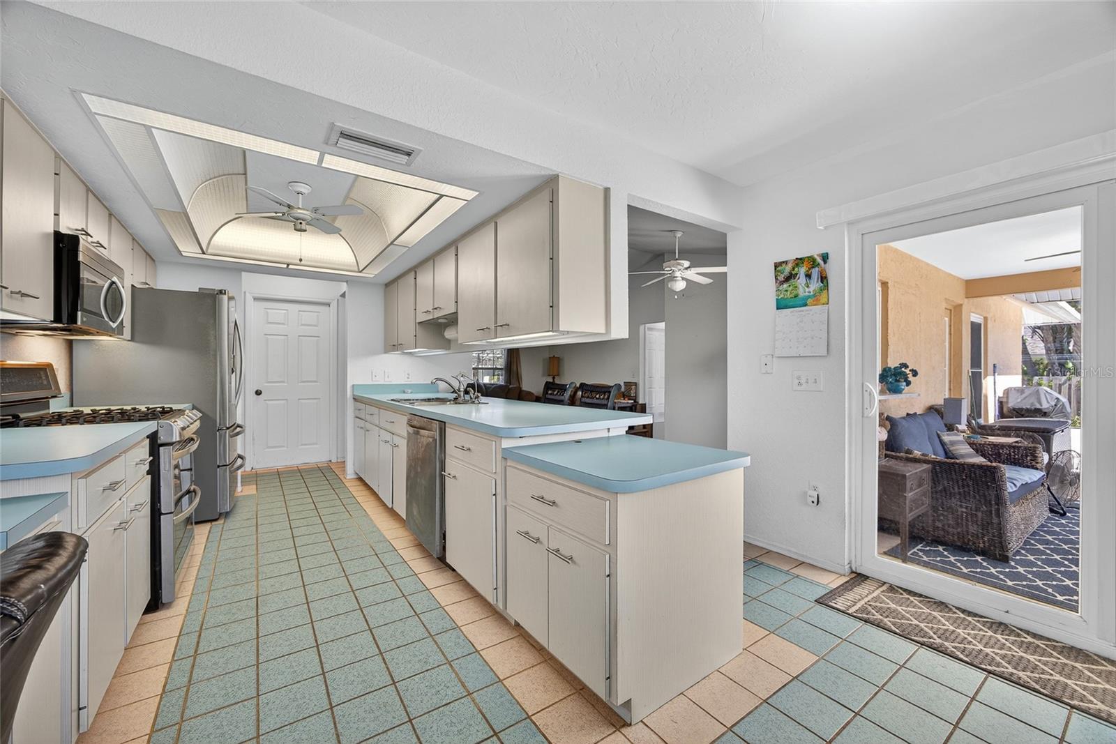 Image 12 of 32 For 971 Citrus Road
