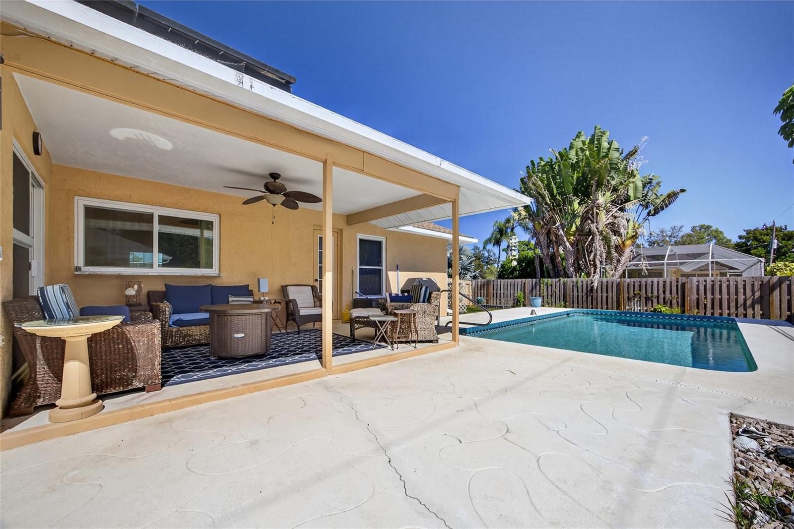Image 24 of 32 For 971 Citrus Road