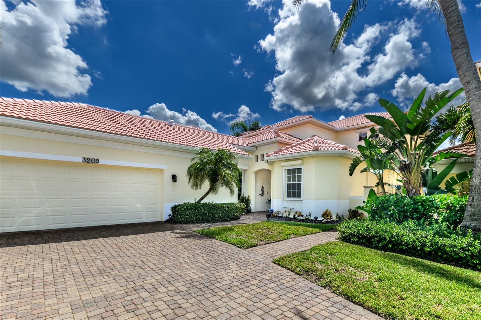 Image 76 of 77 For 3209 Sunset Key Circle