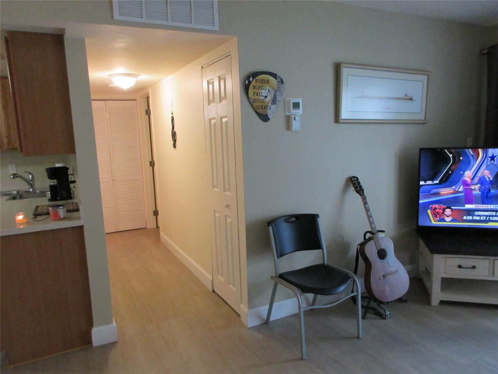 Image 8 of 30 For 21320 Brinson Avenue 119