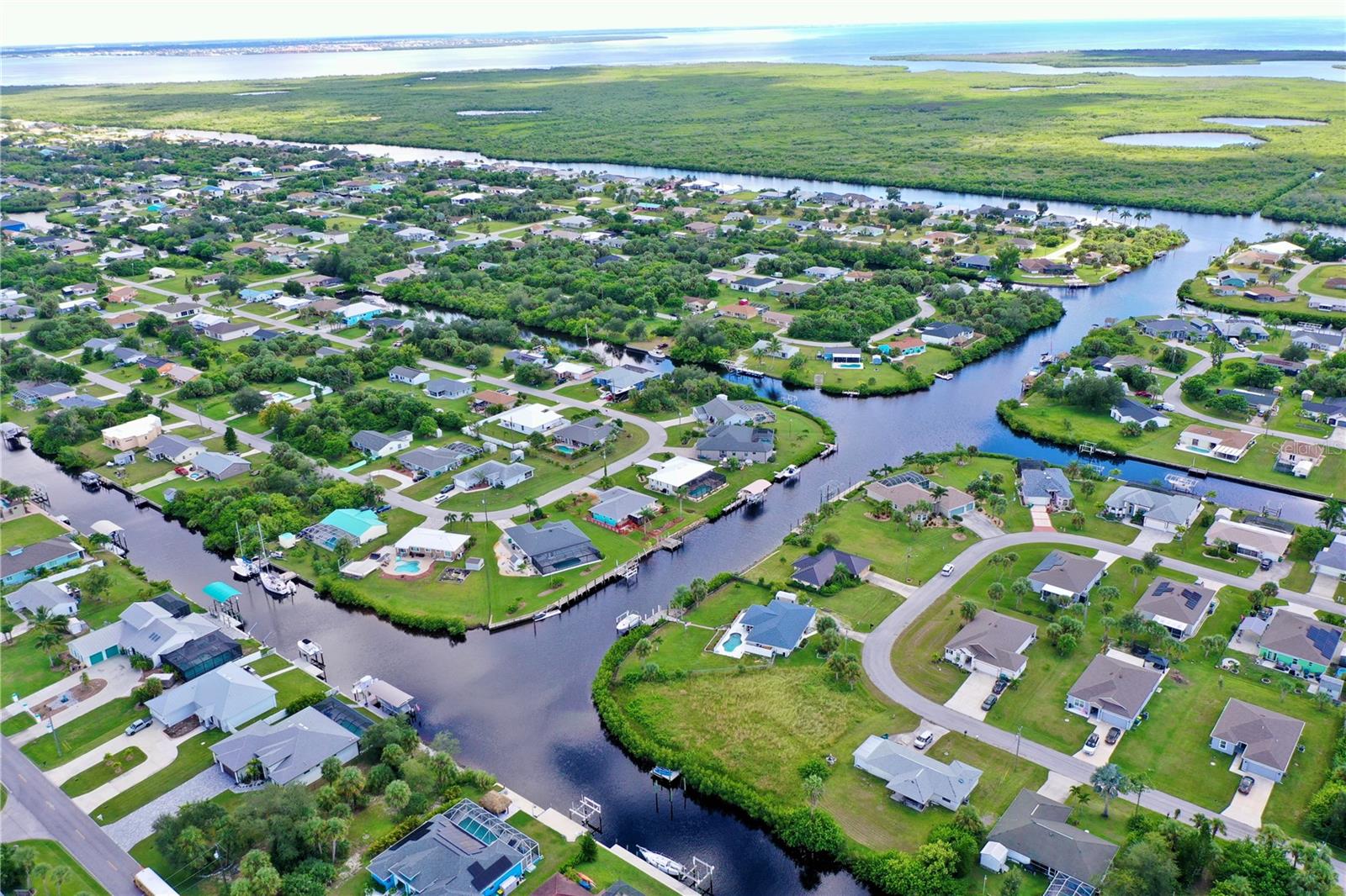 Image 13 of 28 For 18106 Avonsdale Circle