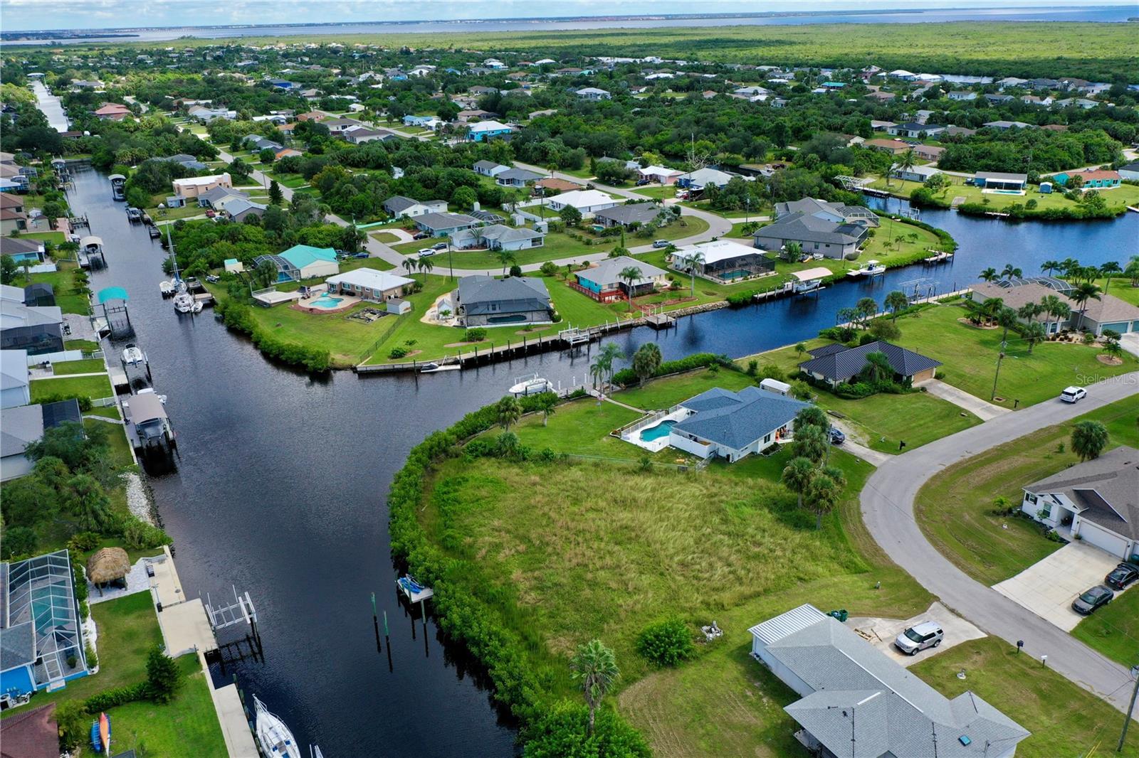 Image 14 of 28 For 18106 Avonsdale Circle