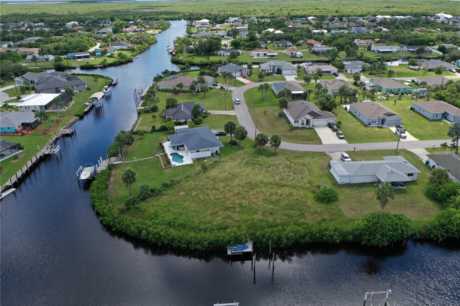 Image 16 of 28 For 18106 Avonsdale Circle