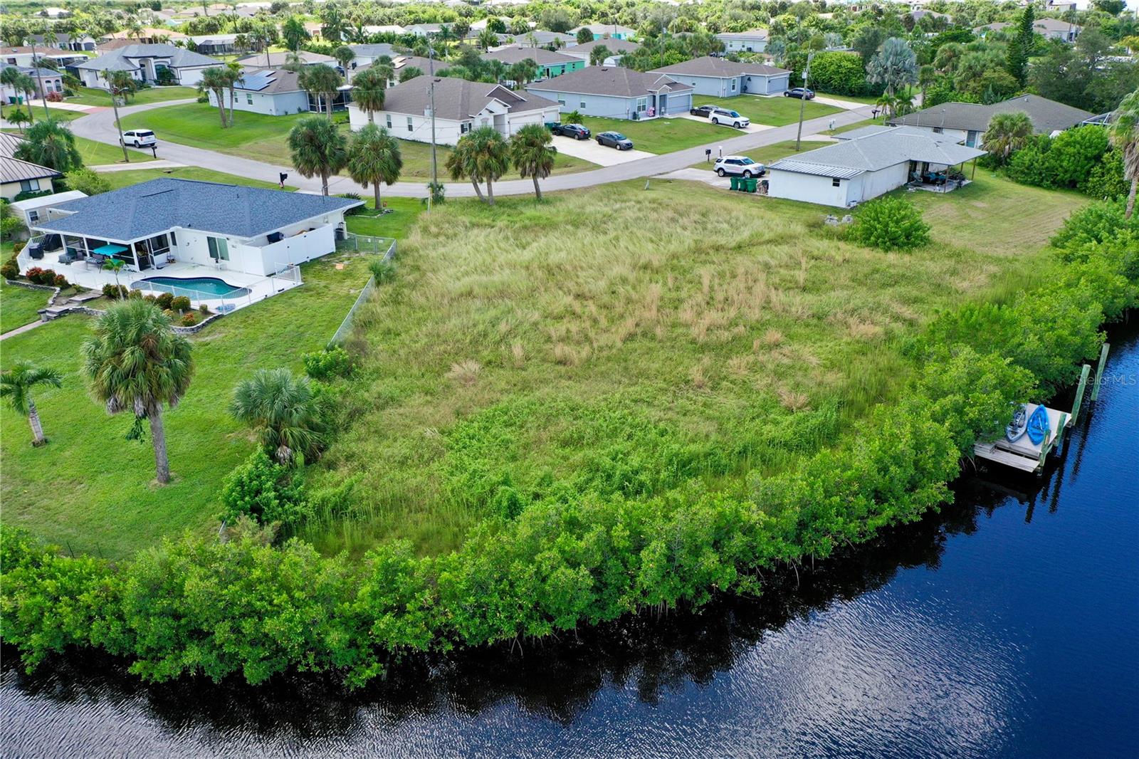 Image 7 of 28 For 18106 Avonsdale Circle