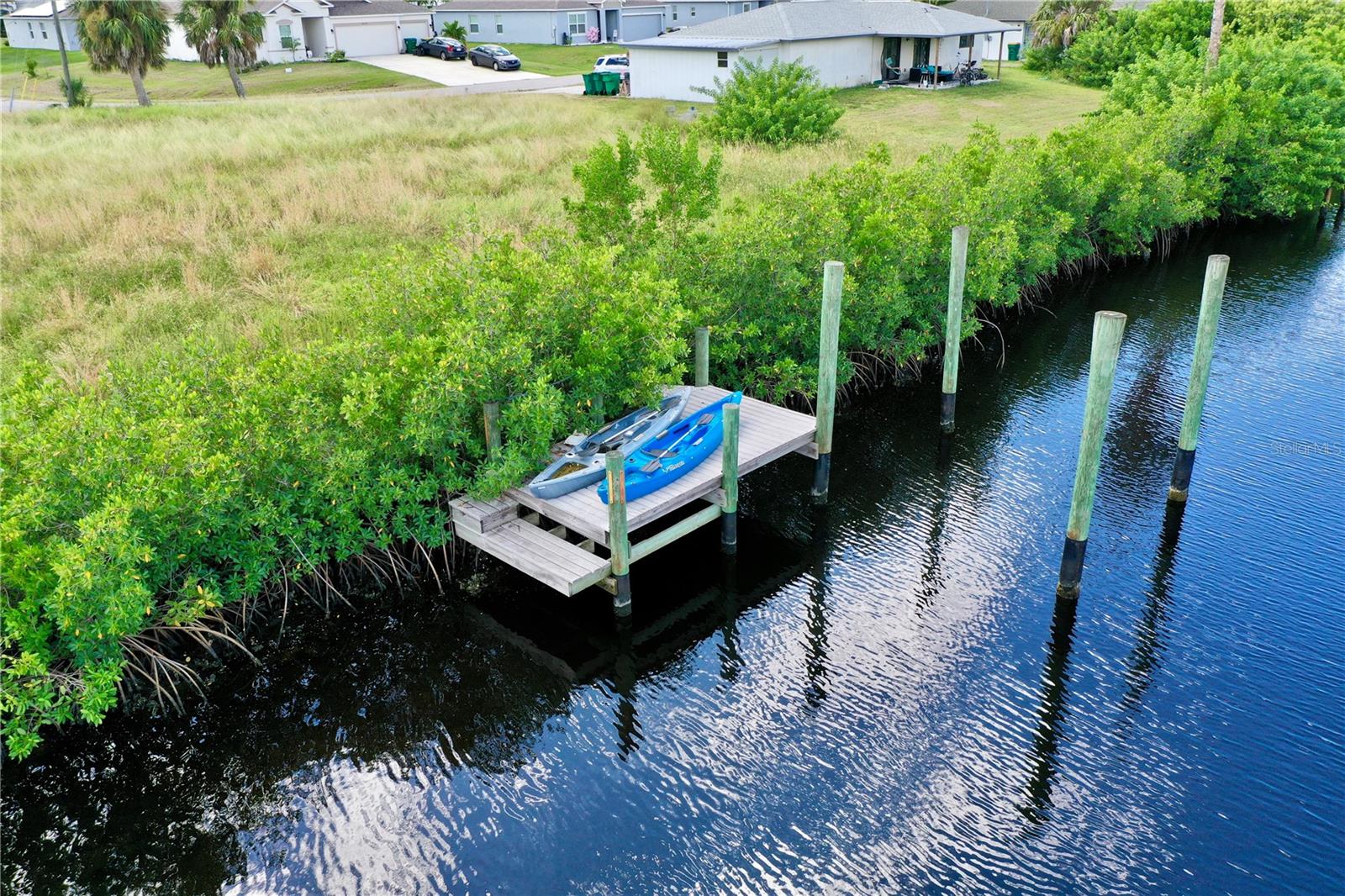 Image 9 of 28 For 18106 Avonsdale Circle