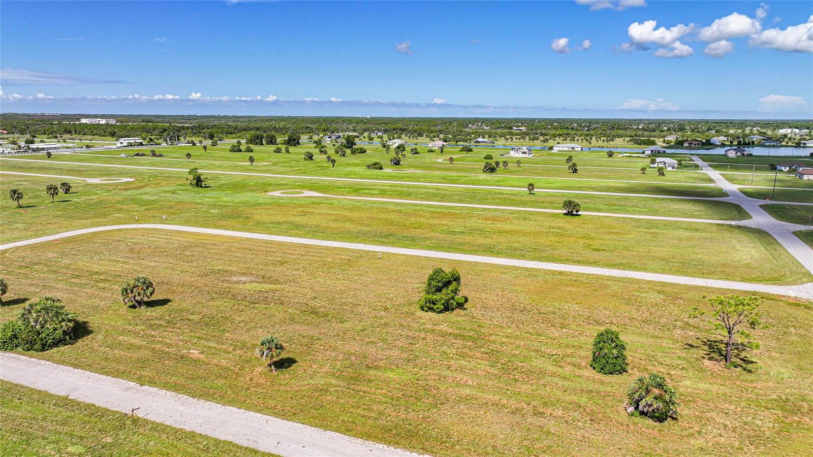 Image 10 of 30 For 37 Willow Road