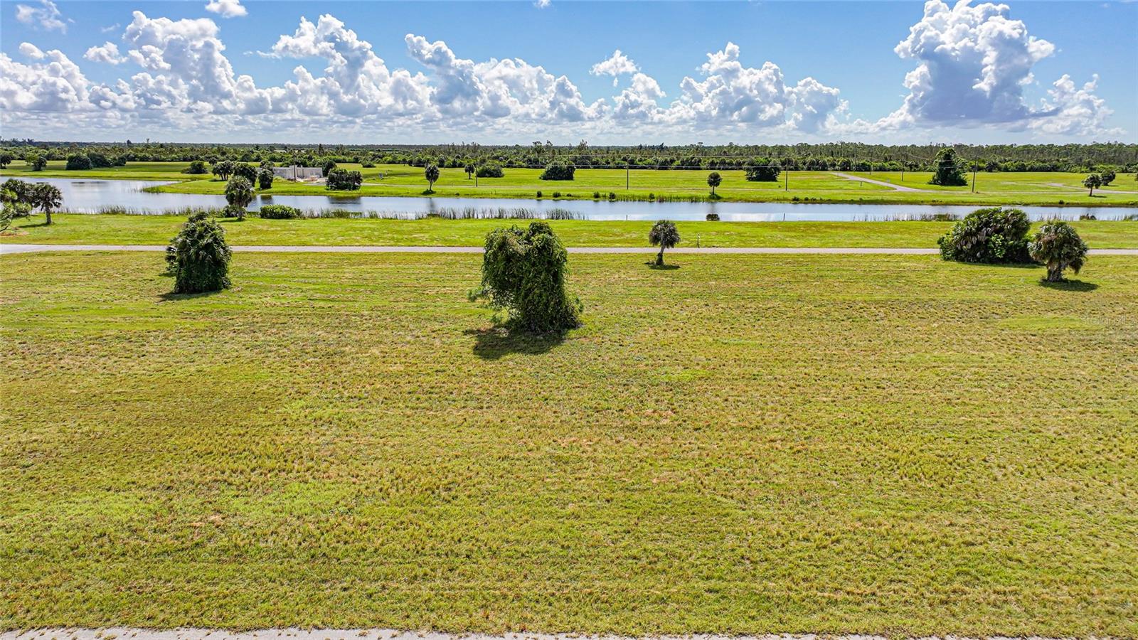 Image 12 of 30 For 37 Willow Road