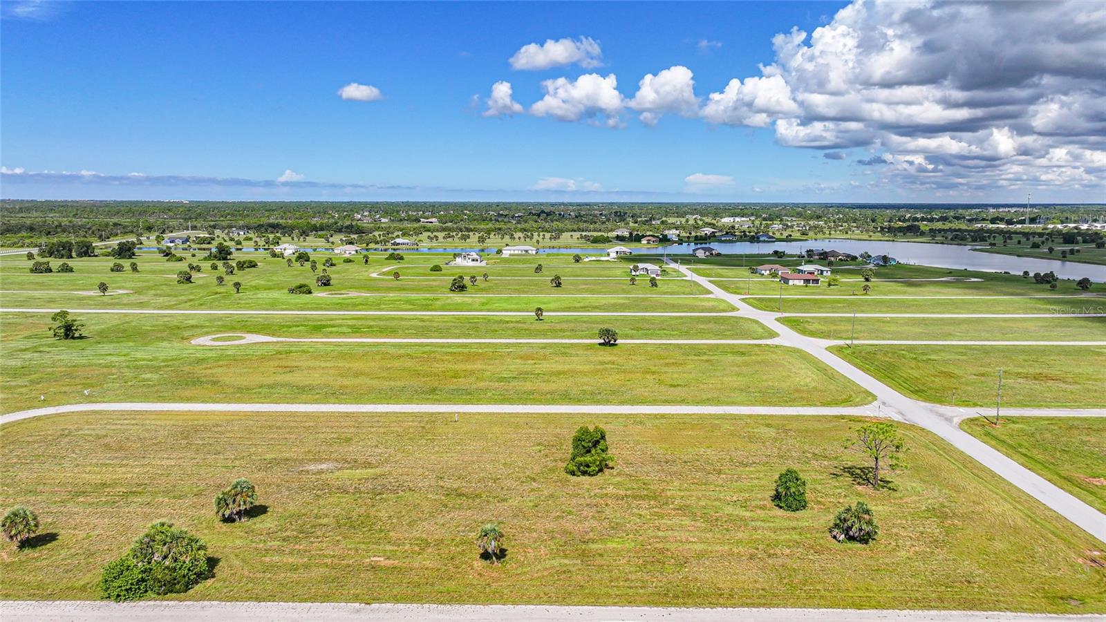 Image 21 of 30 For 37 Willow Road