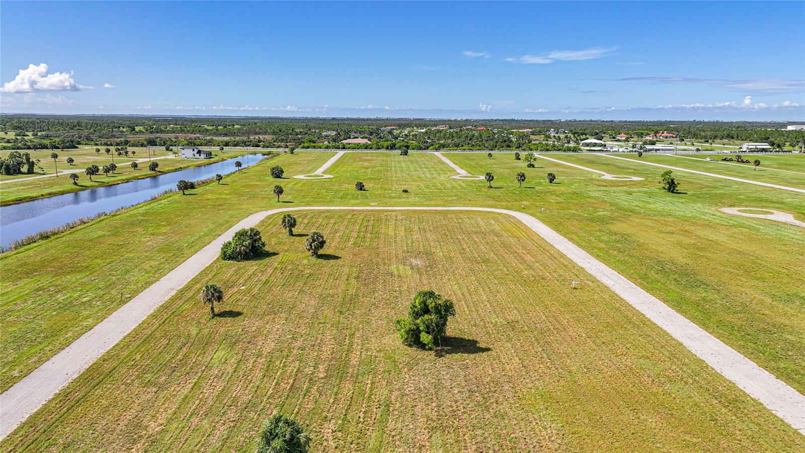 Image 25 of 30 For 37 Willow Road