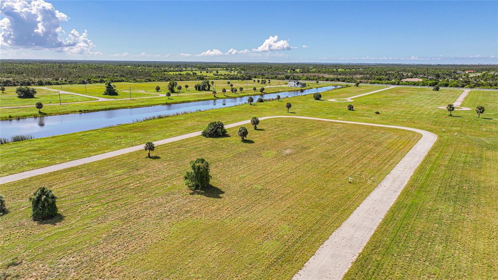 Image 27 of 30 For 37 Willow Road