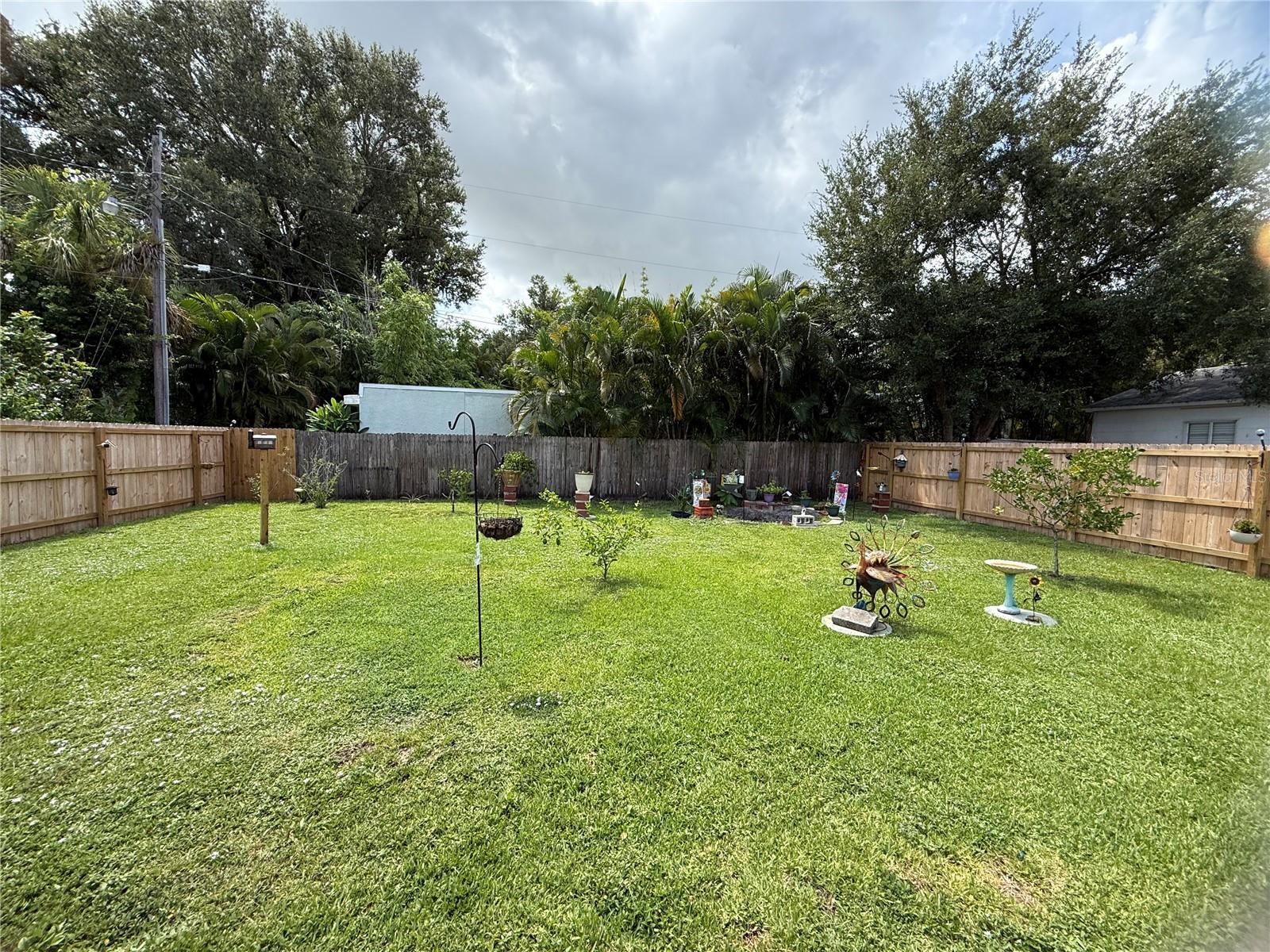 Image 14 of 16 For 3510 Riverside Drive